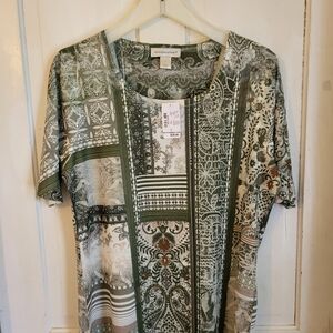 Christopher and Banks size L t-shirt